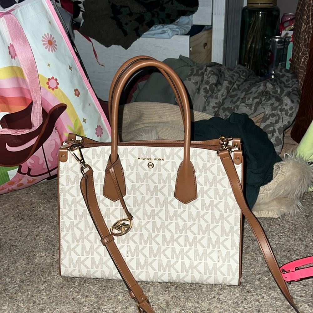 Michael Kors purse